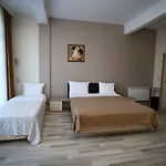 Apart Hotel Central Momchilgrad