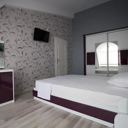 Aparthotel Apart Hotel Central Momchilgrad