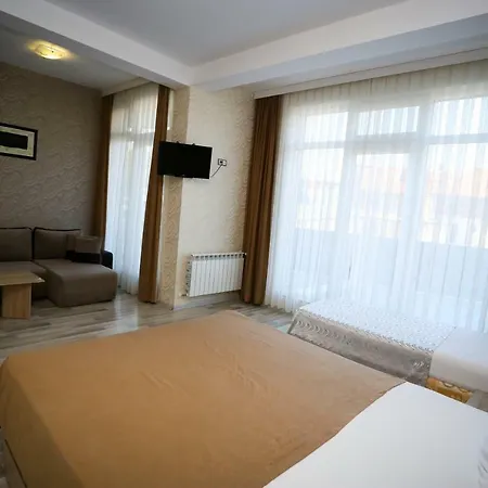 Apart Hotel Central Momchilgrad